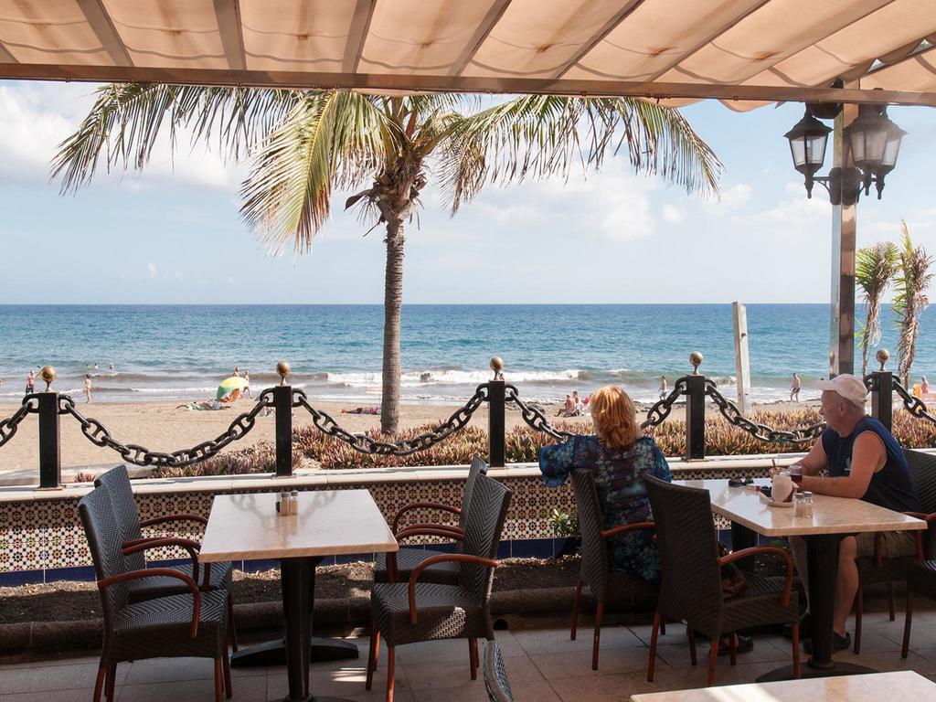 Beach House Adelfas San Agustin Mci Bagian luar foto