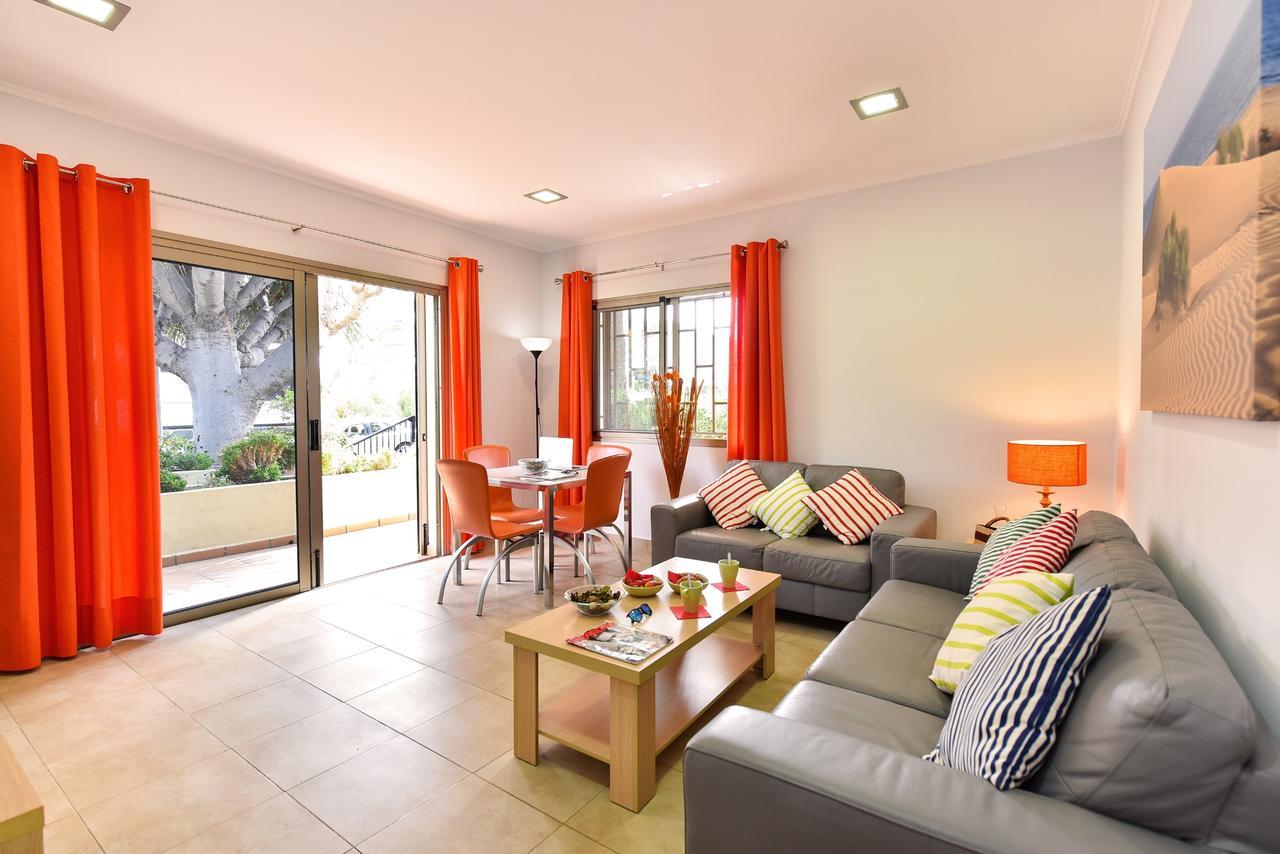 Beach House Adelfas San Agustin Mci Bagian luar foto