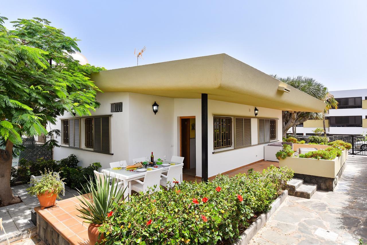Beach House Adelfas San Agustin Mci Bagian luar foto